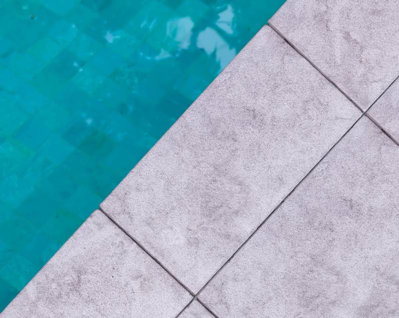 Beautiful and highly resistant gray stone used in landscape architecture and pool coping : low priced materials in Los Angeles, California