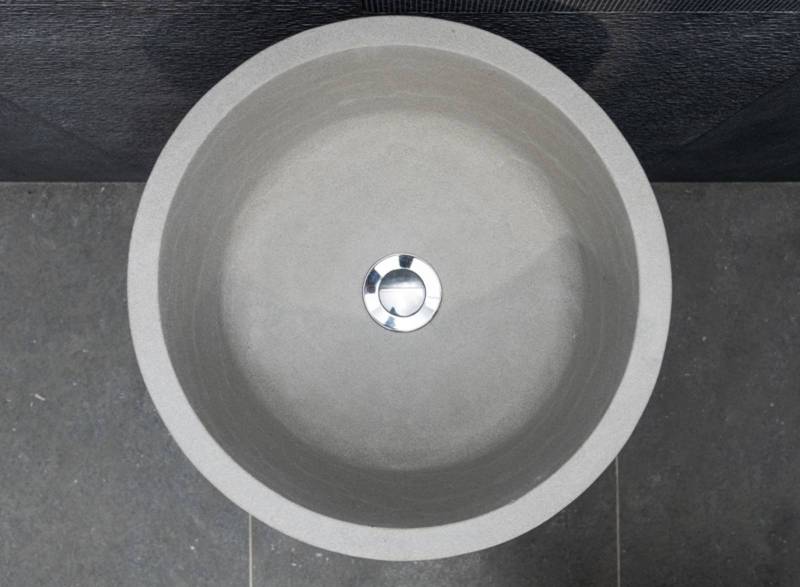Cylindrical sink in Avalon grey natural stone