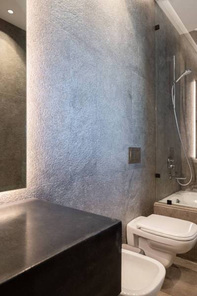 Floor and Wall Covering in Natural Stone non-slip Flamed-Brushed Finish for Modern Bathroom
