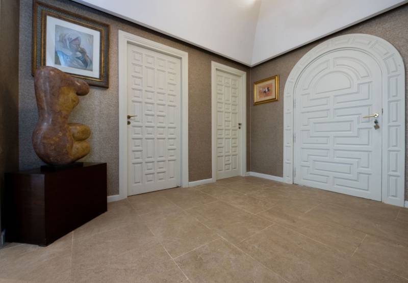 Buy stunning beige flooring with veining for interior architecture project at low price. Check out this house in Philadelphia, Pennsylvania