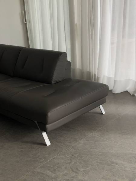 Beautiful natural limestone floor cladding in the West Coast. Looking for natural stones for your interior in the United States ? You just bumped on a product at best value