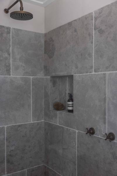 Exceptional Bathroom Floor and Wall Cladding in Aged Amazone Grey