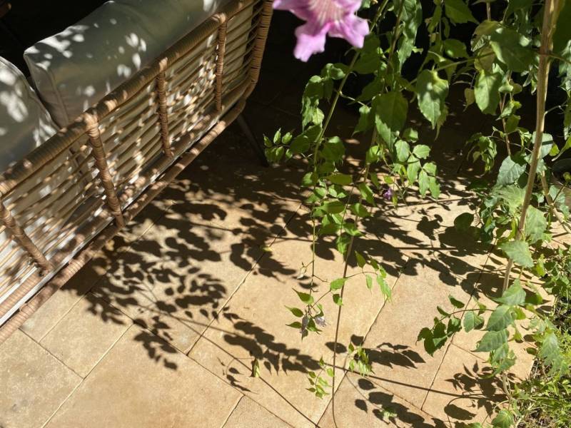 Wonder where to buy outdoor coatings materials at low price ? Check out this stone roman opus in Miami home in Florida