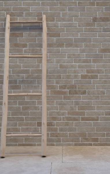 Buy resistant and easy maintenance outdoor coating materials : we sell premium stones at exceptional price in Miami, Florida